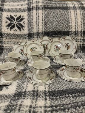 Royal Doulton Kingswood fine china tea set